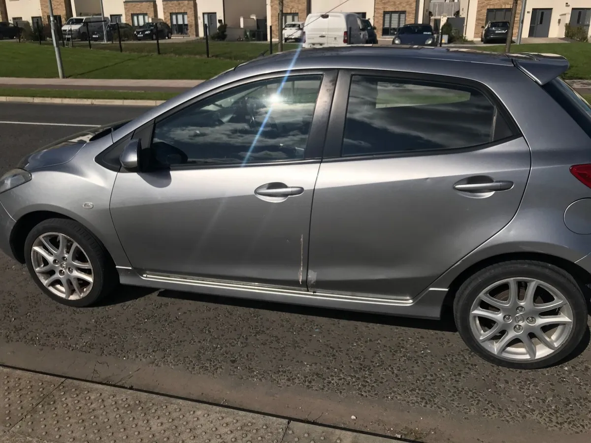 Mazda Mazda2 2011 Very low kms - Image 4