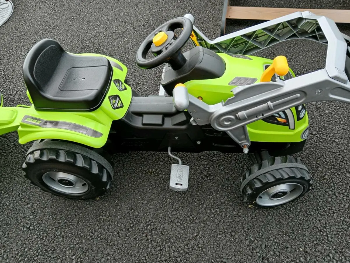 Smoby tractor and trailer - Image 3