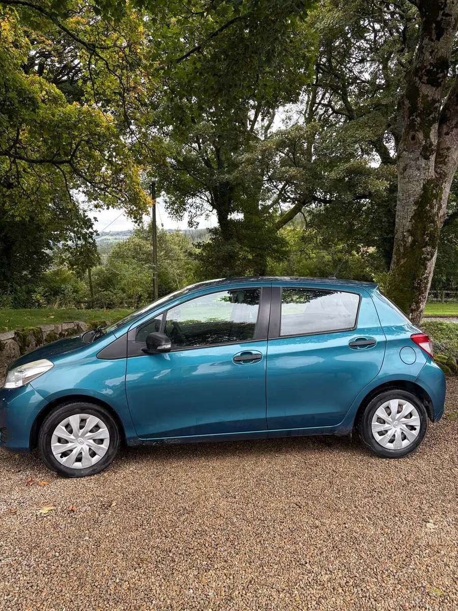 Toyota Yaris Terra 2013 - Image 2