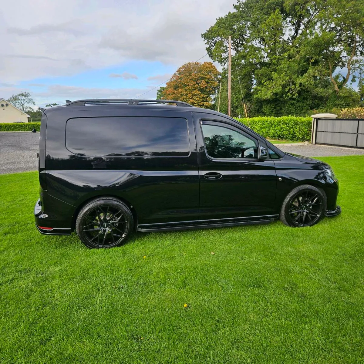 VW CADDY 2.O MANUAL - Image 4