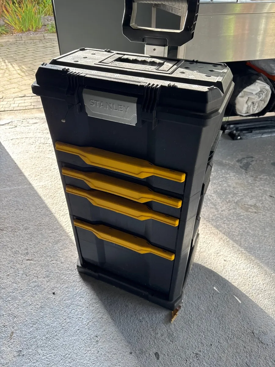 Tool box - Image 1