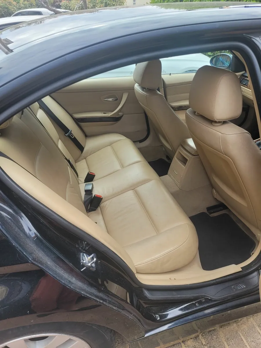 BMW 3-Series 2008 - Image 1
