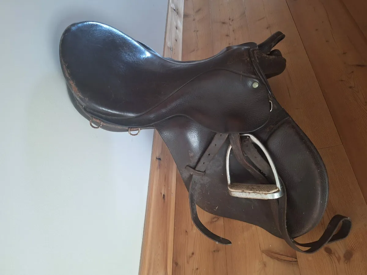 Saddle - Image 4