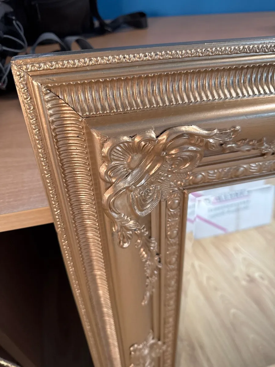 Large mirror - Image 2
