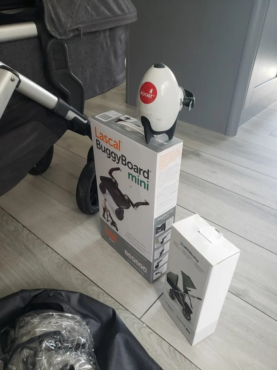 Uppababy vista pram and accessories - Image 2