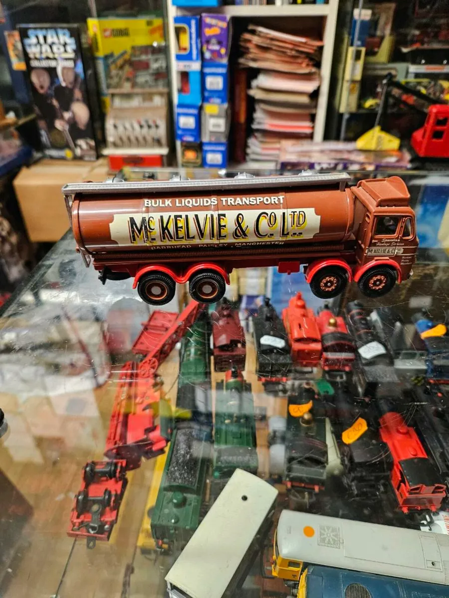 Corgi Tanker Truck 1.50 - Image 3