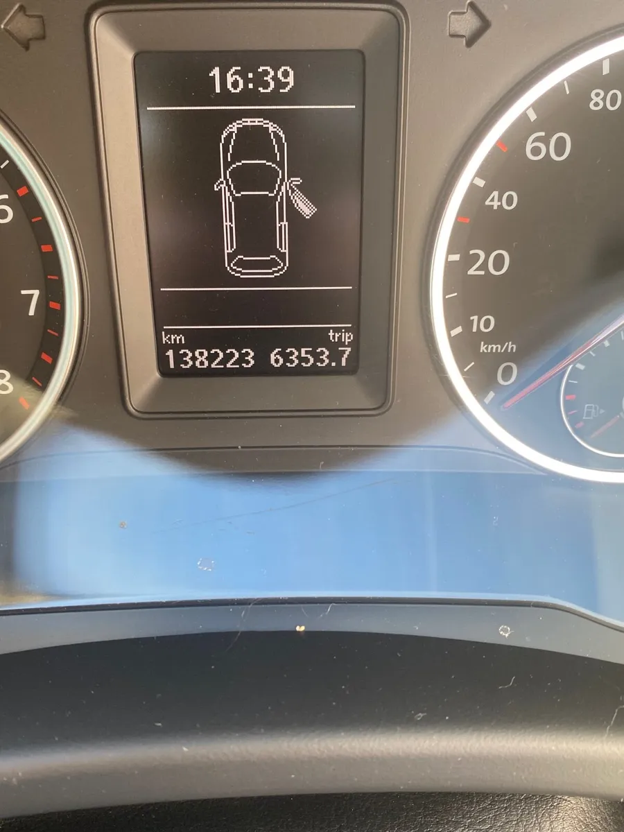 Volkswagen Tiguan 2014 - Image 2
