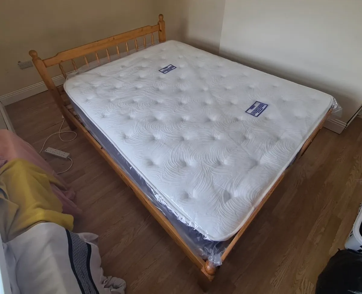 King size bed with brand new mattress - Image 2