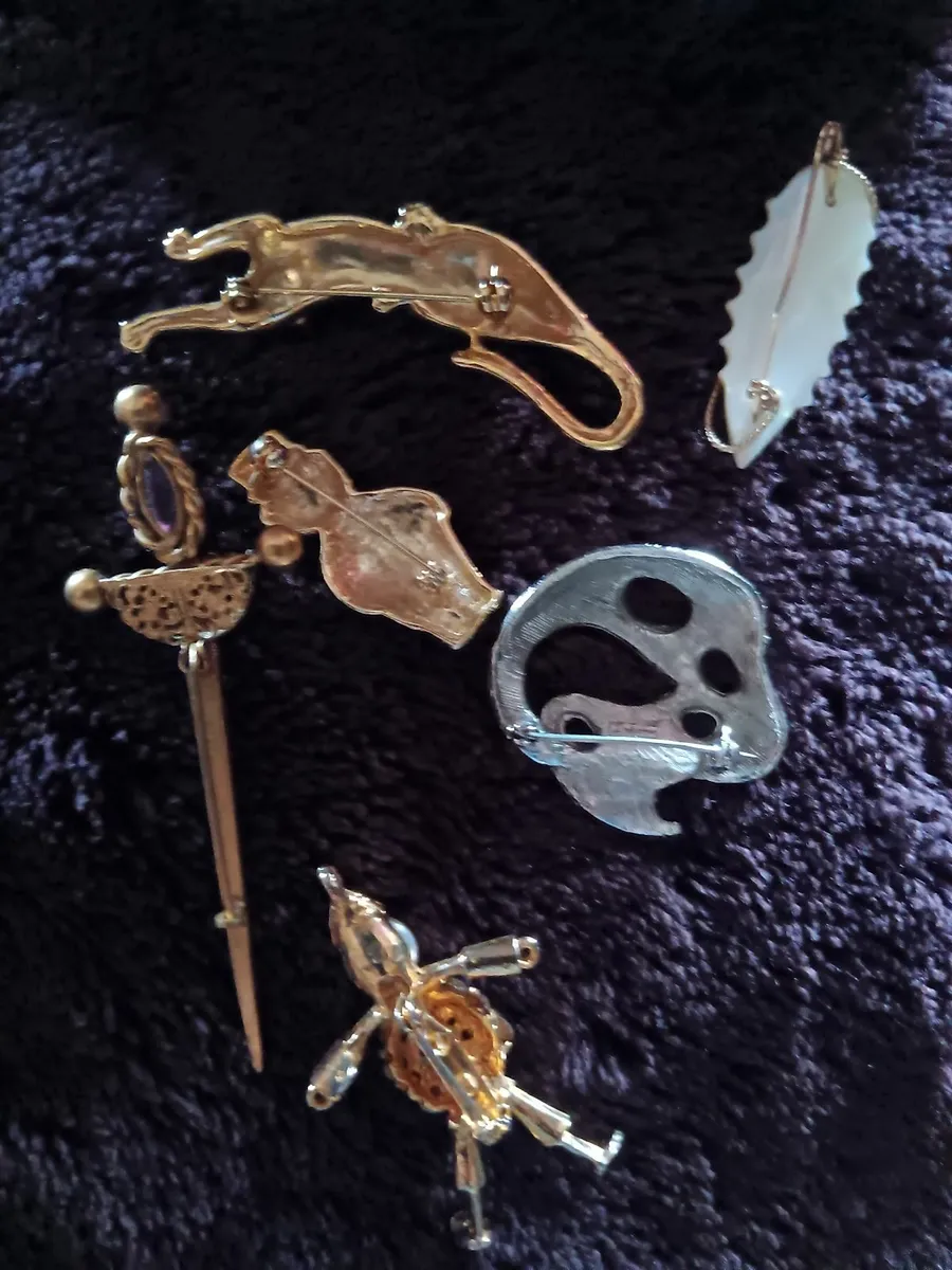 Vintage   brooches - Image 4