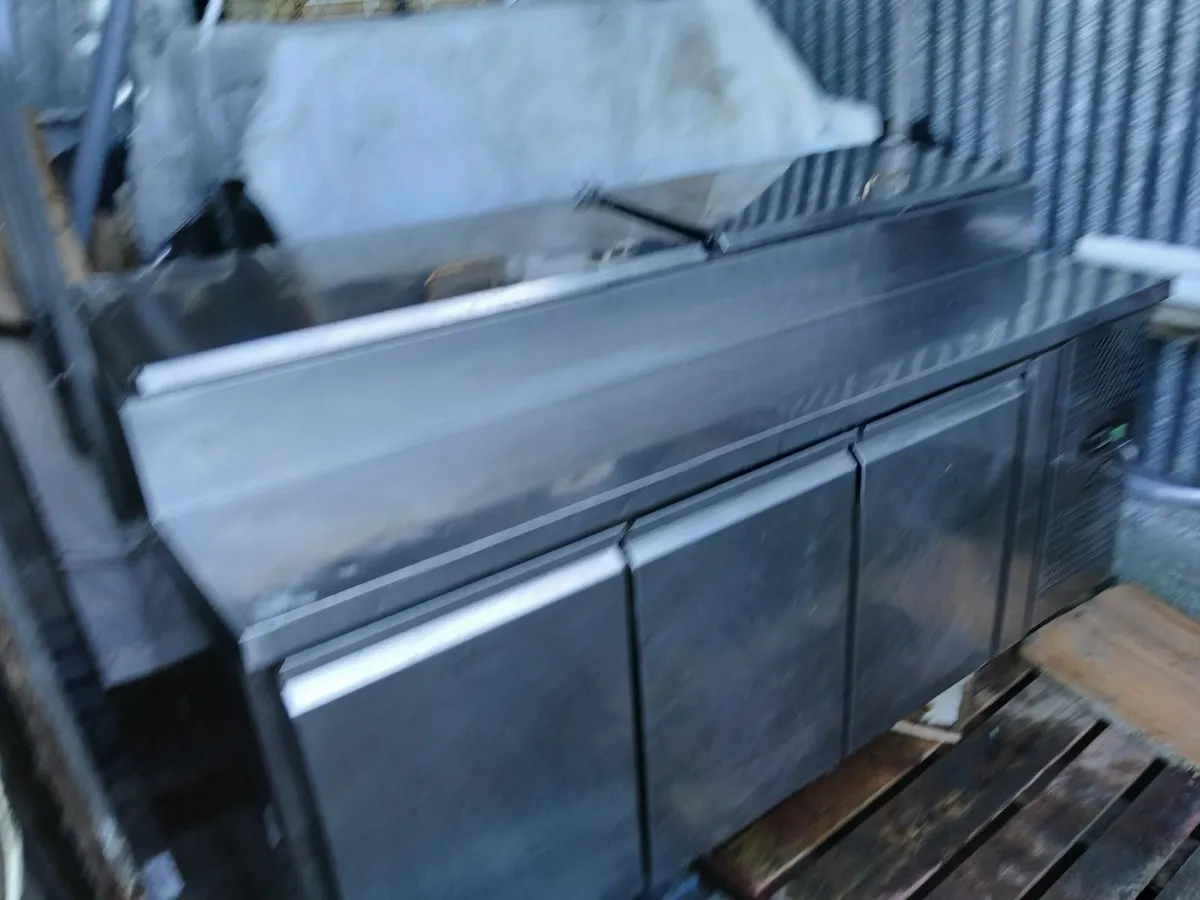 Staneless steel cabbinet/chilled unit deli.. - Image 1
