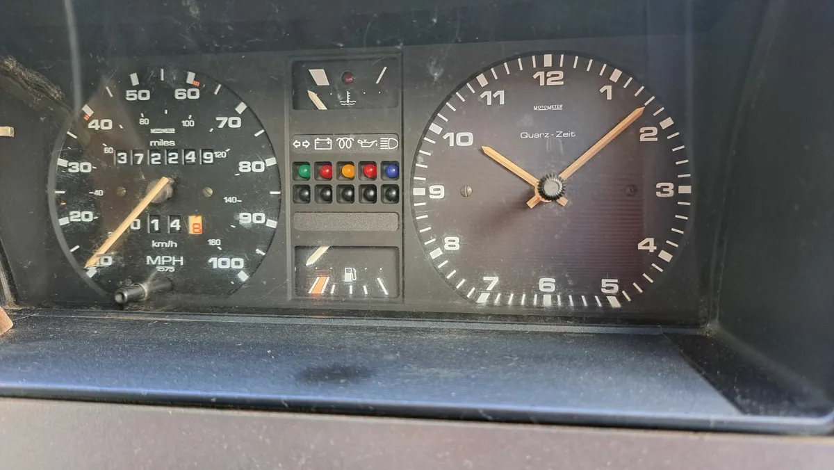 Volkswagen Passat 1986 - Image 3