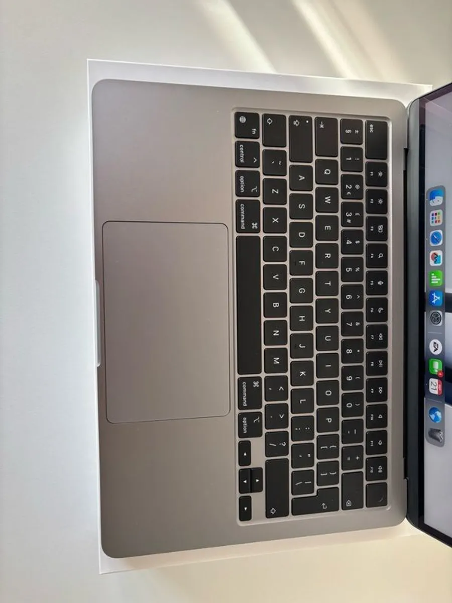 macbook - Image 2
