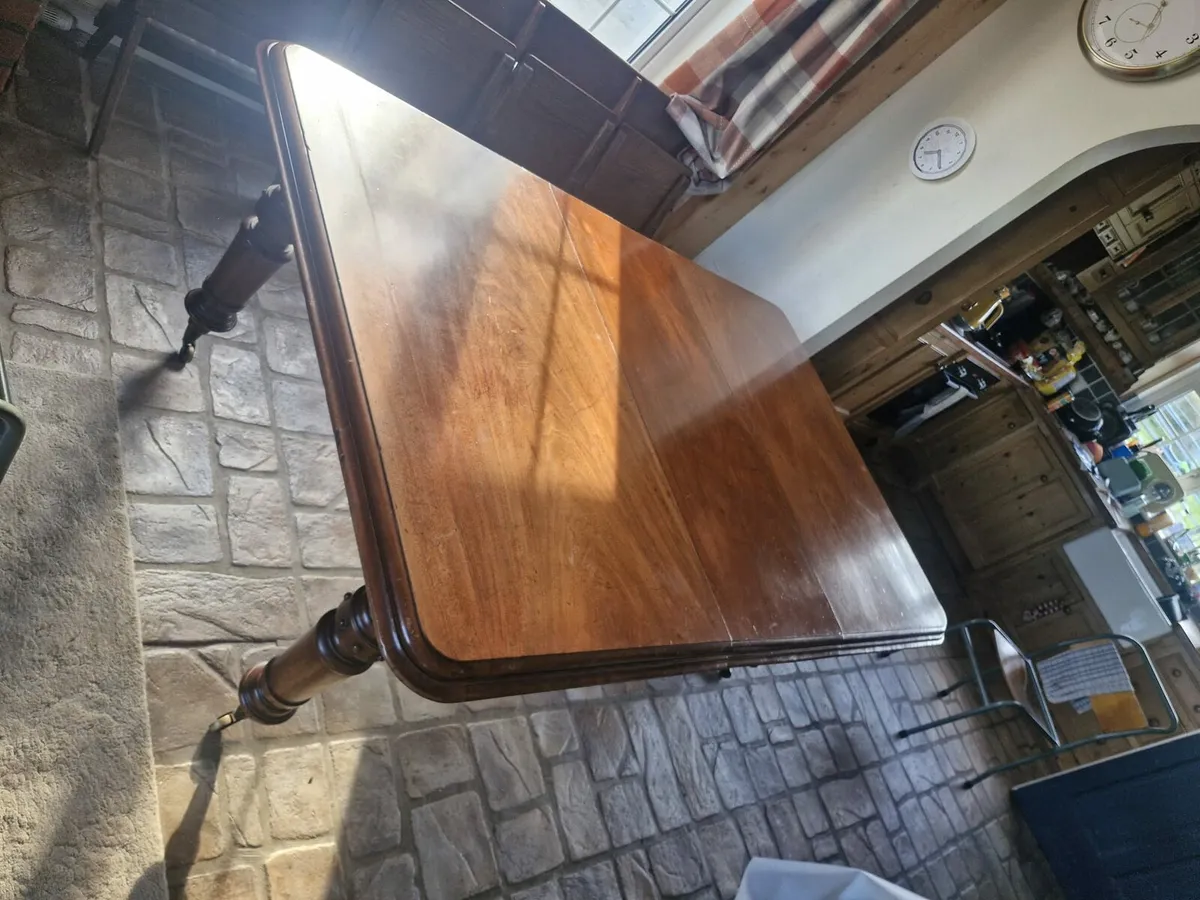 Mahogany dining table - Image 3