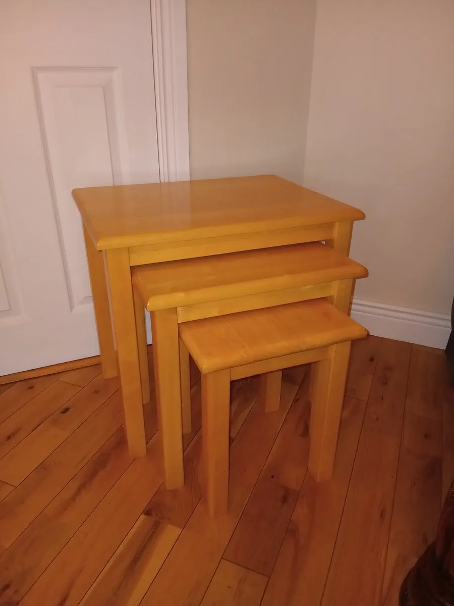 Nest of tables - Image 2