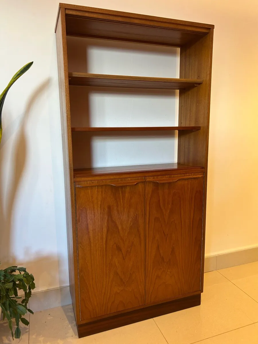 Mid century teak open plan display cabinet - Image 2