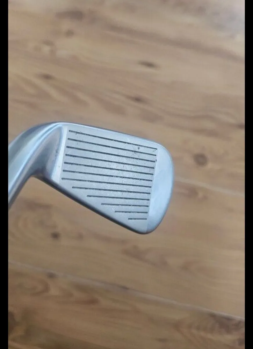 Titleist ap3 4 iron - Image 2