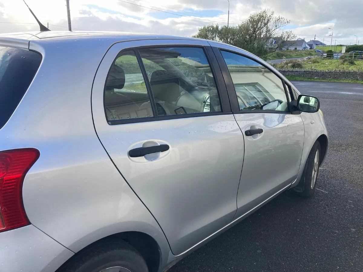 Toyota Yaris 2006 - Image 1