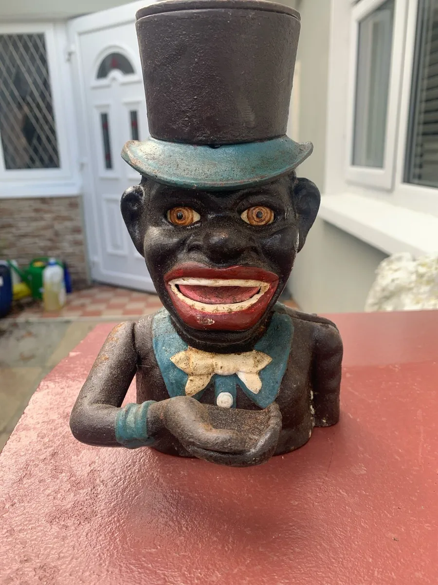 Antique money box - Image 1