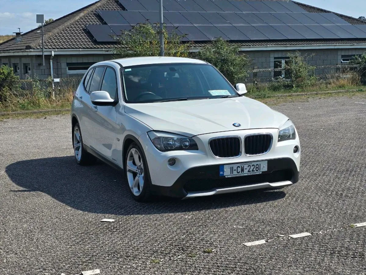 BMw X1 2011 - Image 2