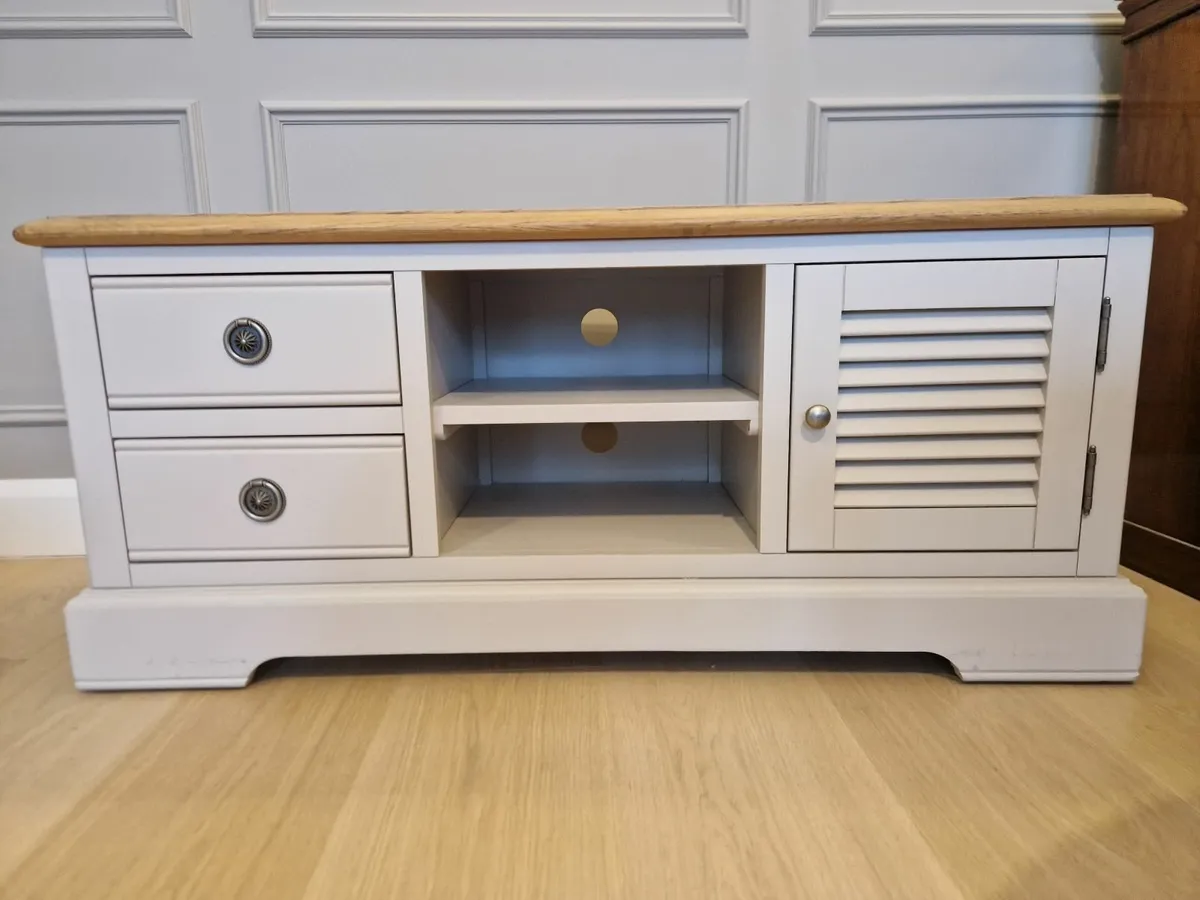 TV Unit - Image 4