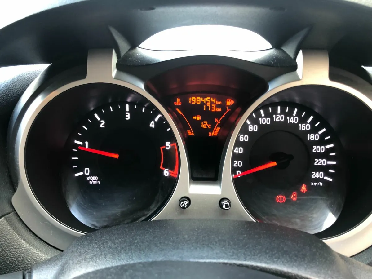 Nissan Juke 2014 - Image 2