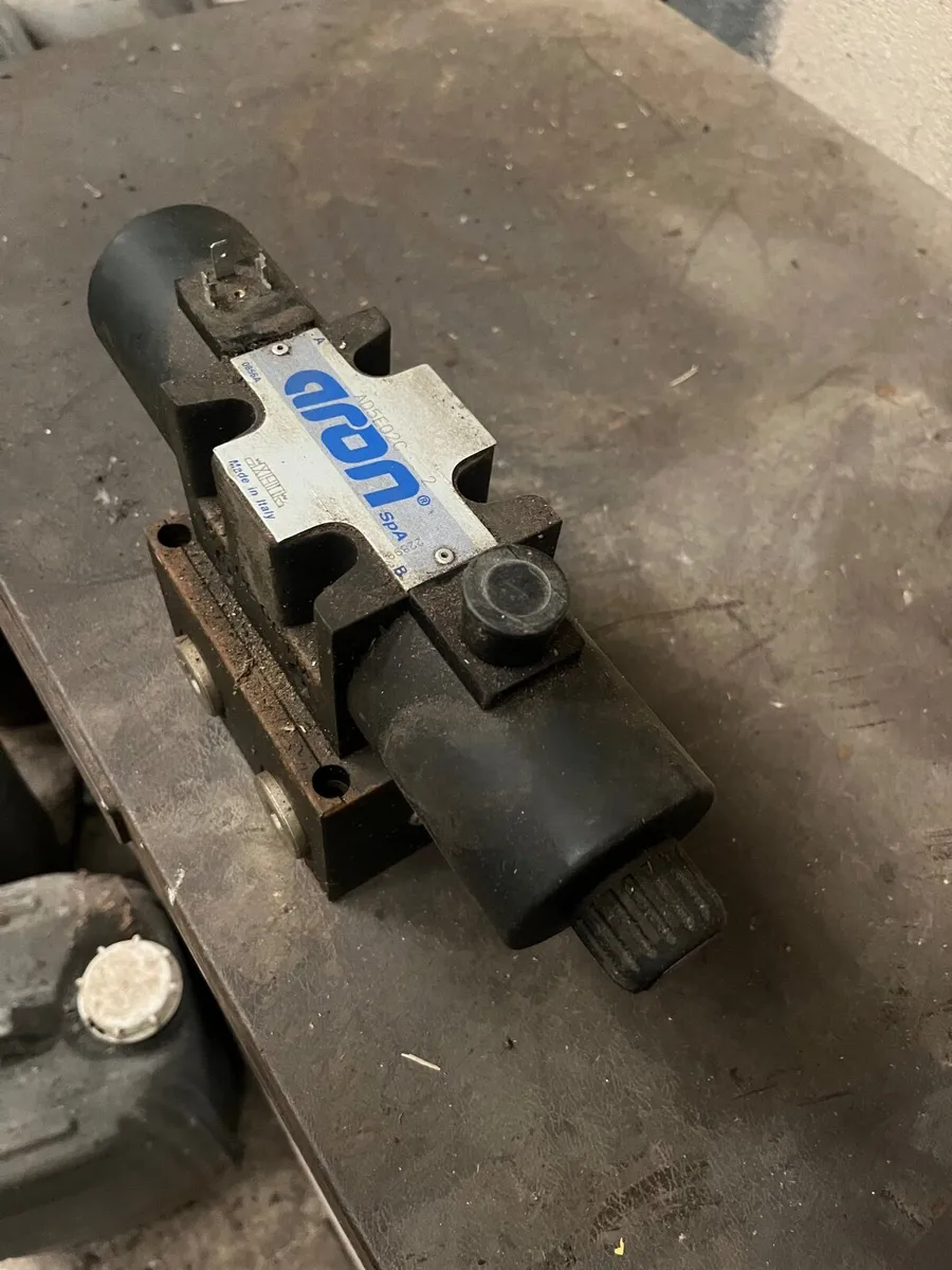 Hydraulic Winch - Image 4