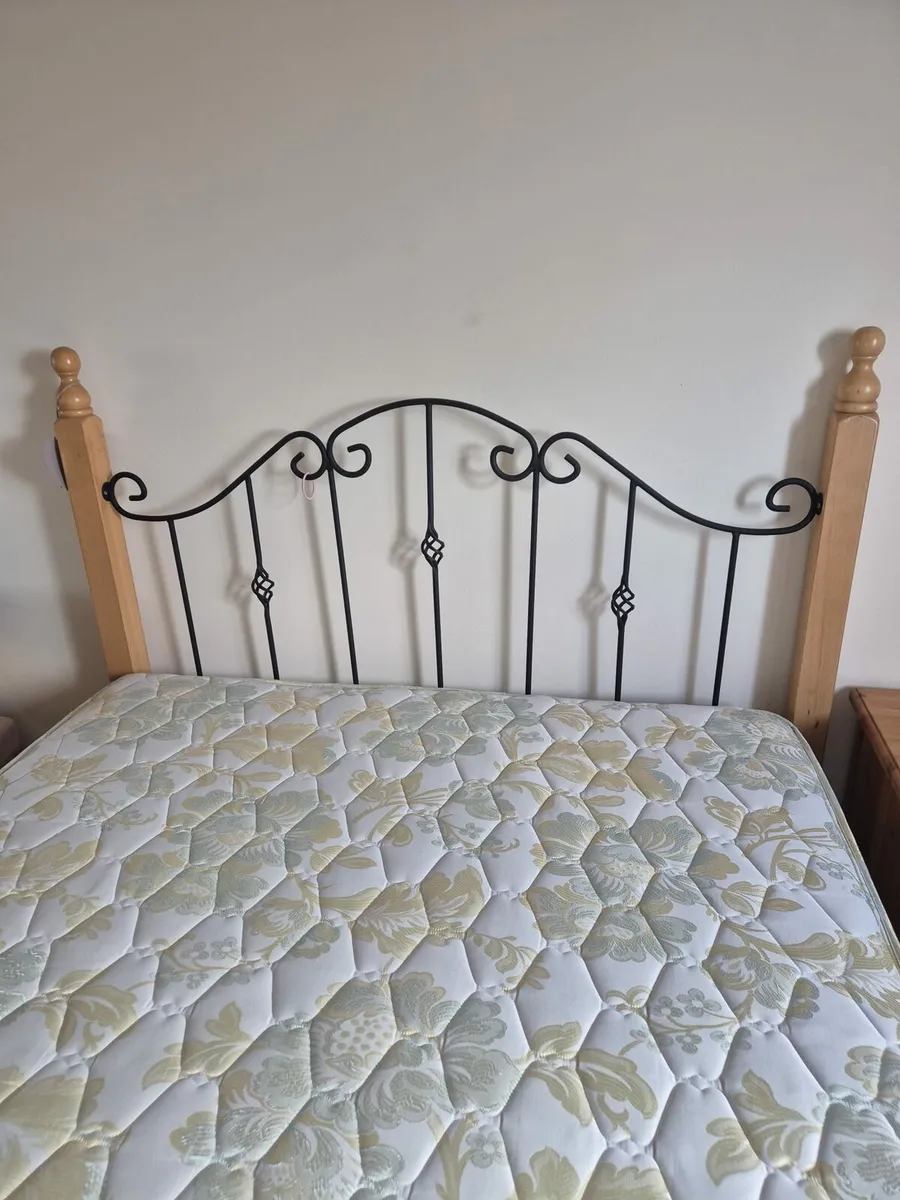 Double bed - Image 2
