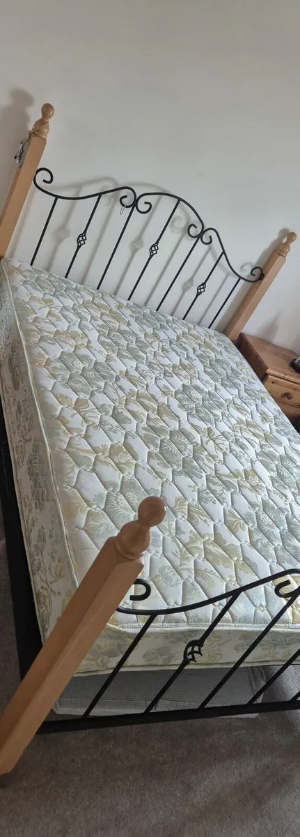 Double bed - Image 3
