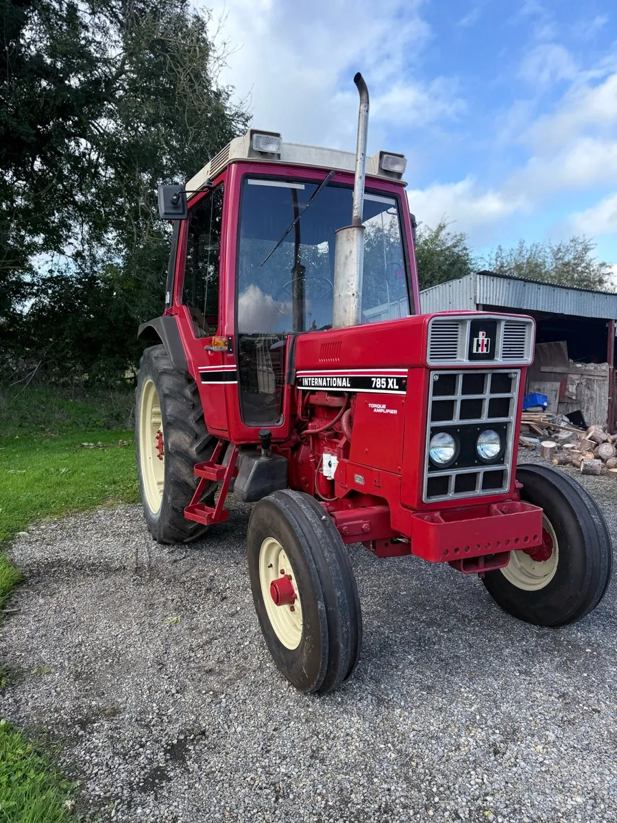 International 785XL - Image 2