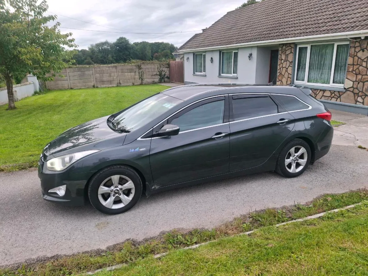 2011 hyundai i40 - Image 1