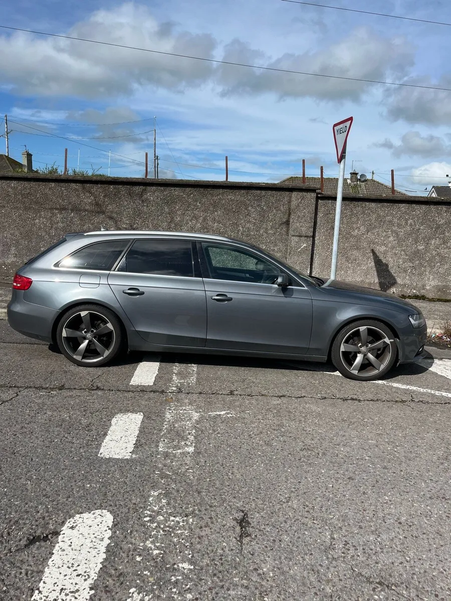 Audi a4 avant - Image 2