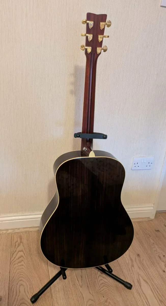 Guitar - Image 2