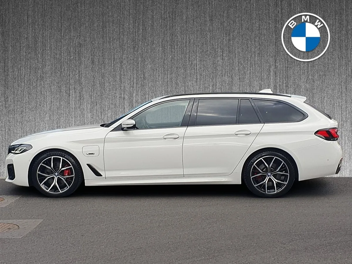 BMW 5 Series 530e M Sport Touring - Image 4