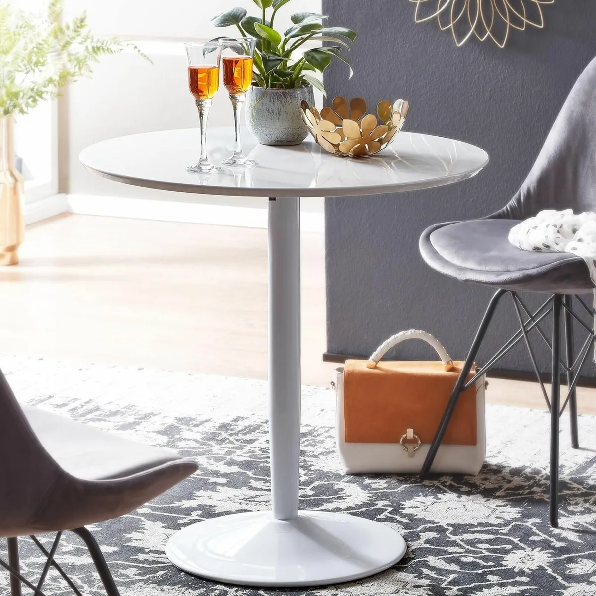 Dining table White High Gloss FREE DELIVERY - Image 1