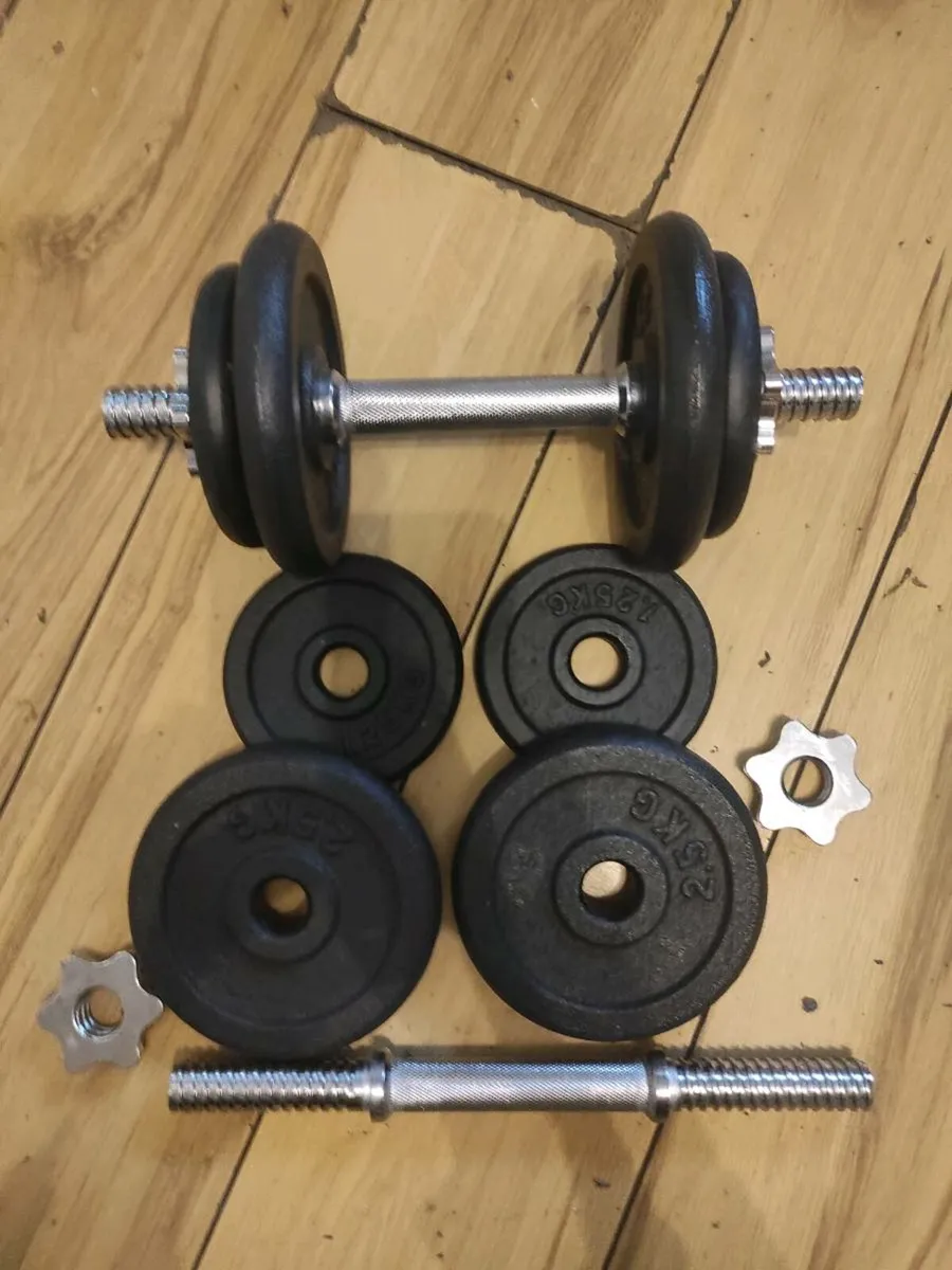 Dumbbell set