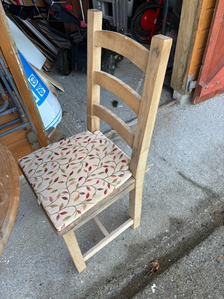 2 seater table and chairs - Image 3