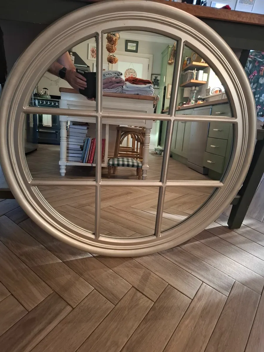 Mirror - Image 2