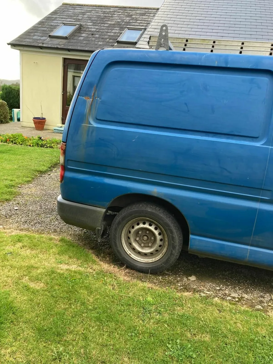 Toyota HiAce 2007 (0861704165) - Image 2