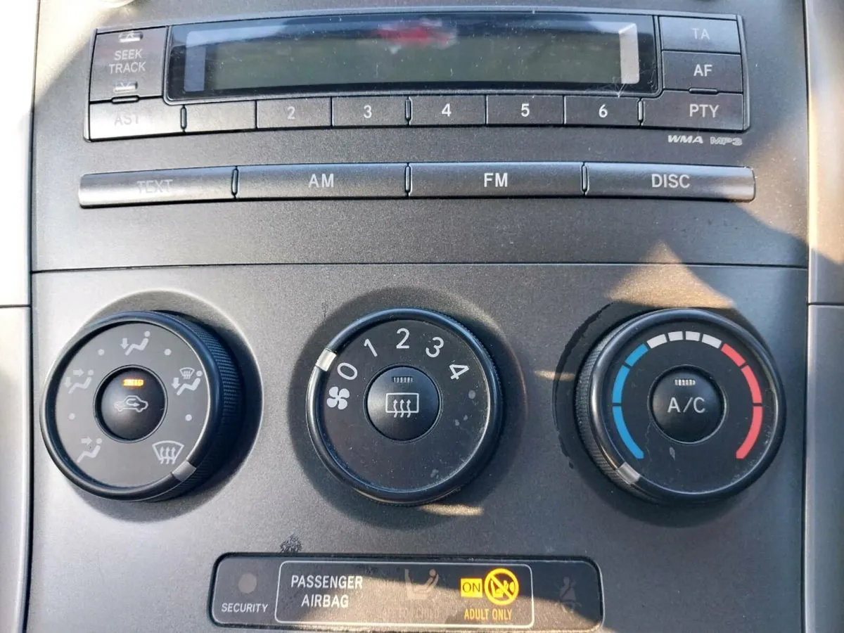 Toyota Auris Luna - Image 3