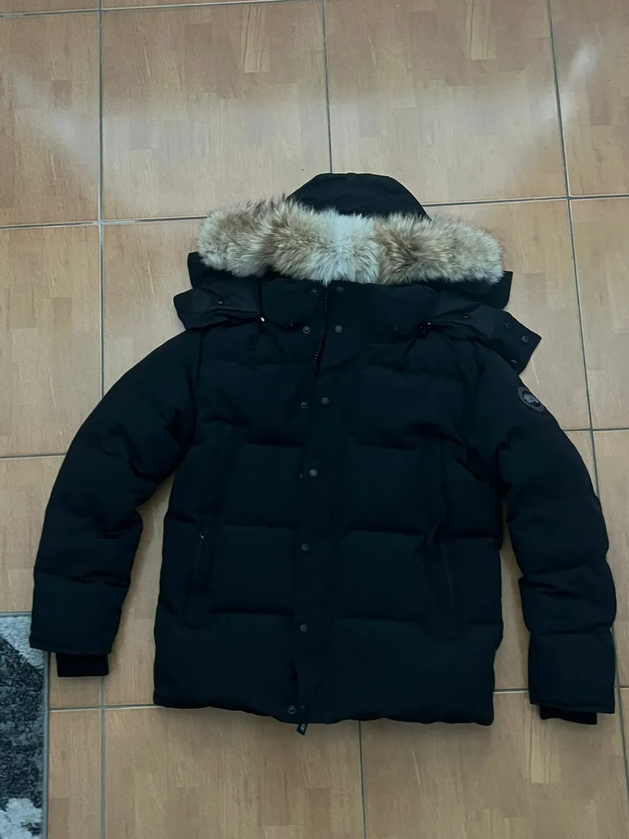CANADA GOOSE JACKET - Image 1