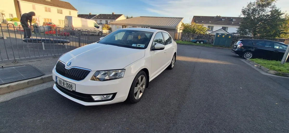 Automatic skoda octavia - Image 1