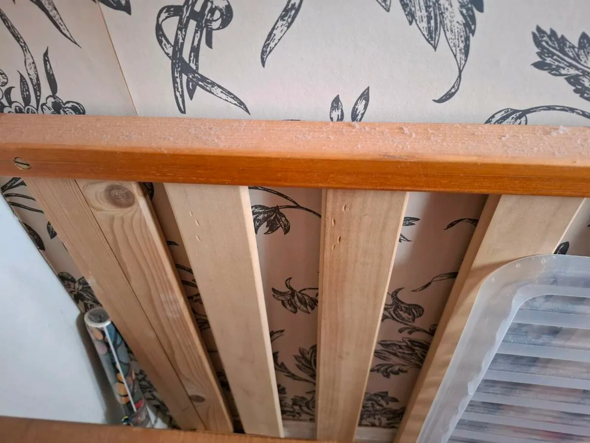 Oak Cot bed - Image 3