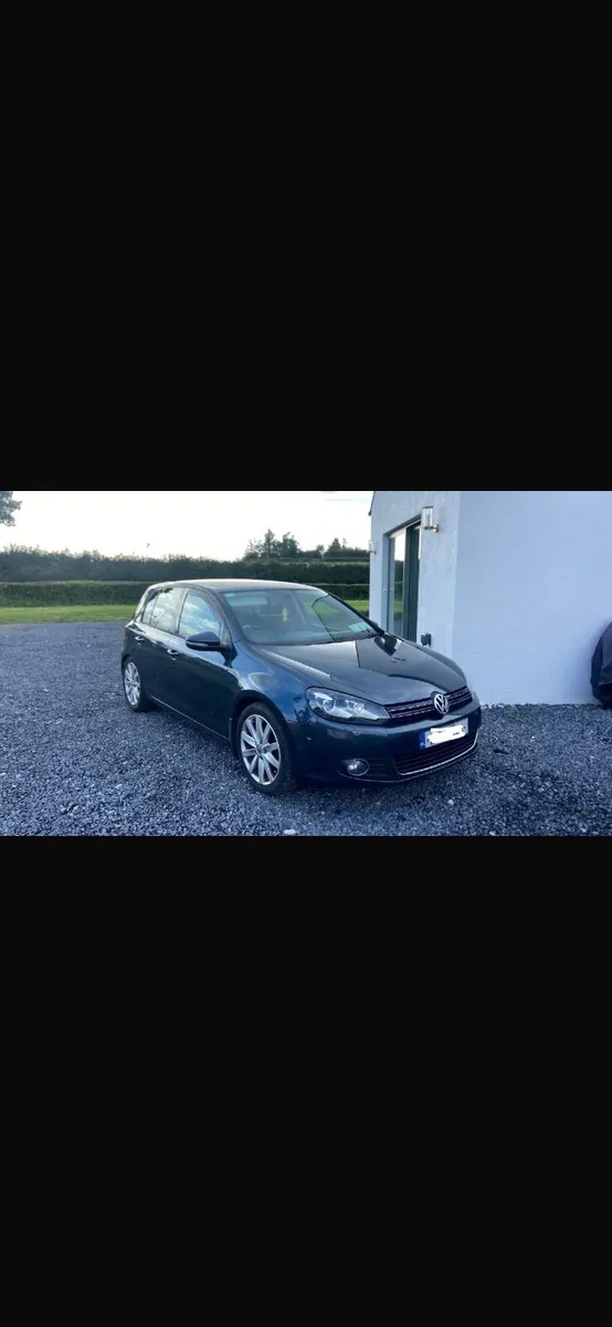 Volkswagen Golf 2011 - Image 1