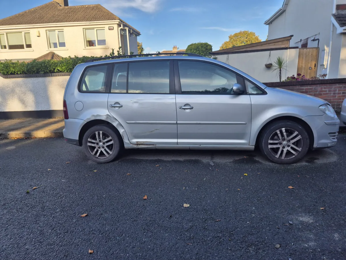 Volkswagen Touran 2008 - Image 3