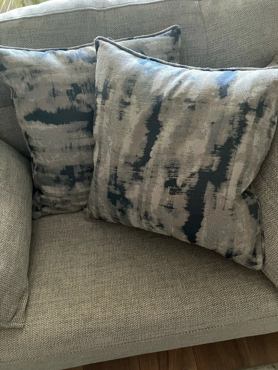 Cushions - Image 2