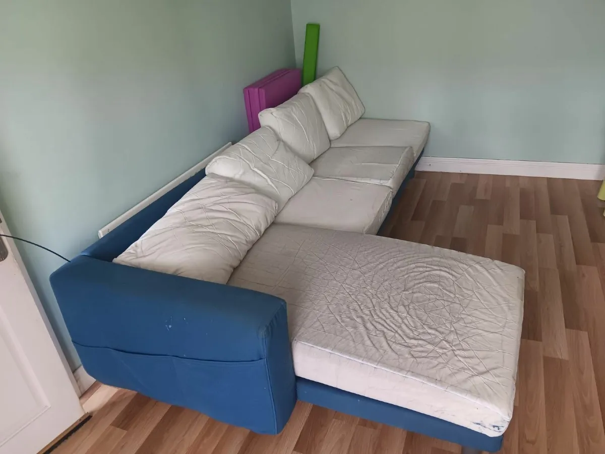 L shaped couch - Image 3