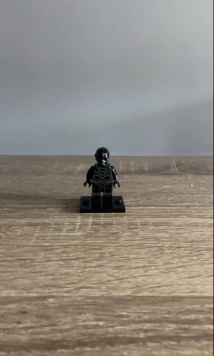 Lego Star Wars black droid