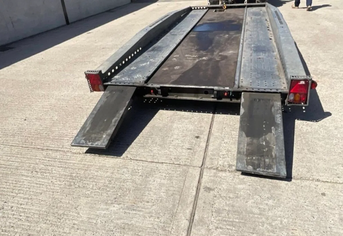 Car Transporter - Image 4