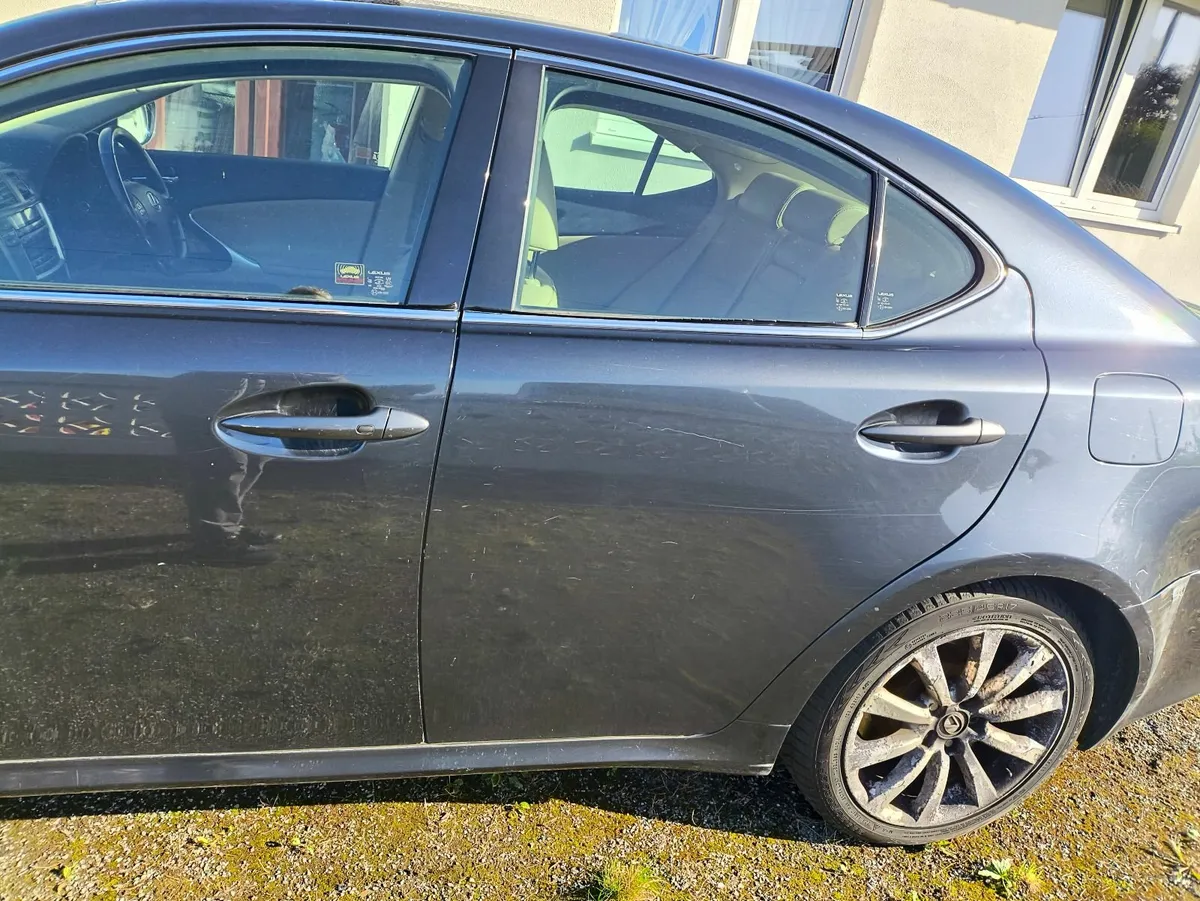 Lexus IS 2008 - Image 2
