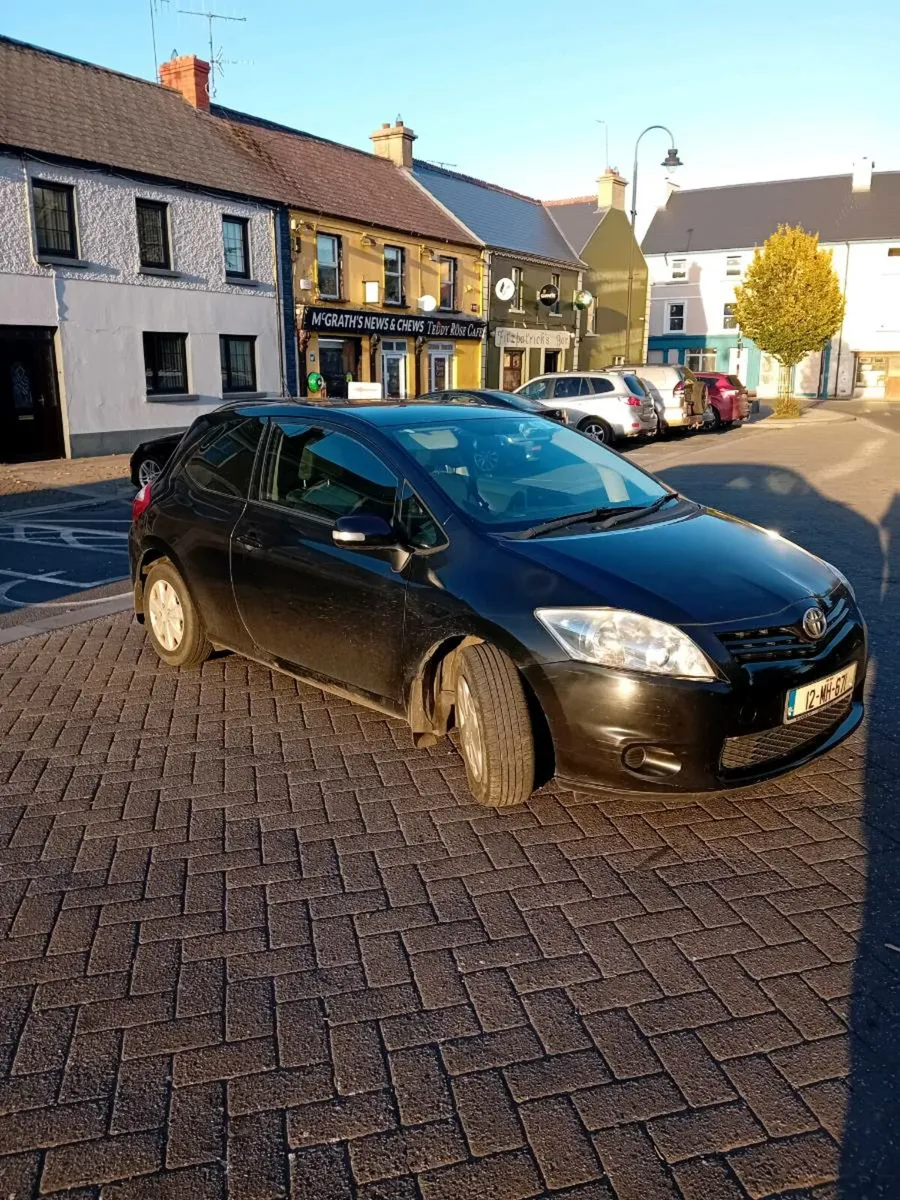 Toyota auris van tax/test/10/26 - Image 3